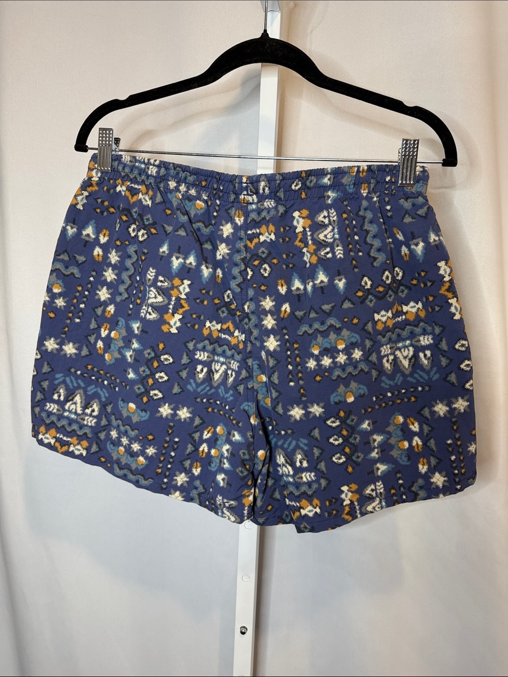 Patagonia Women's Navy Blue Tribal Fleece Shorts - Picture 5 of 5